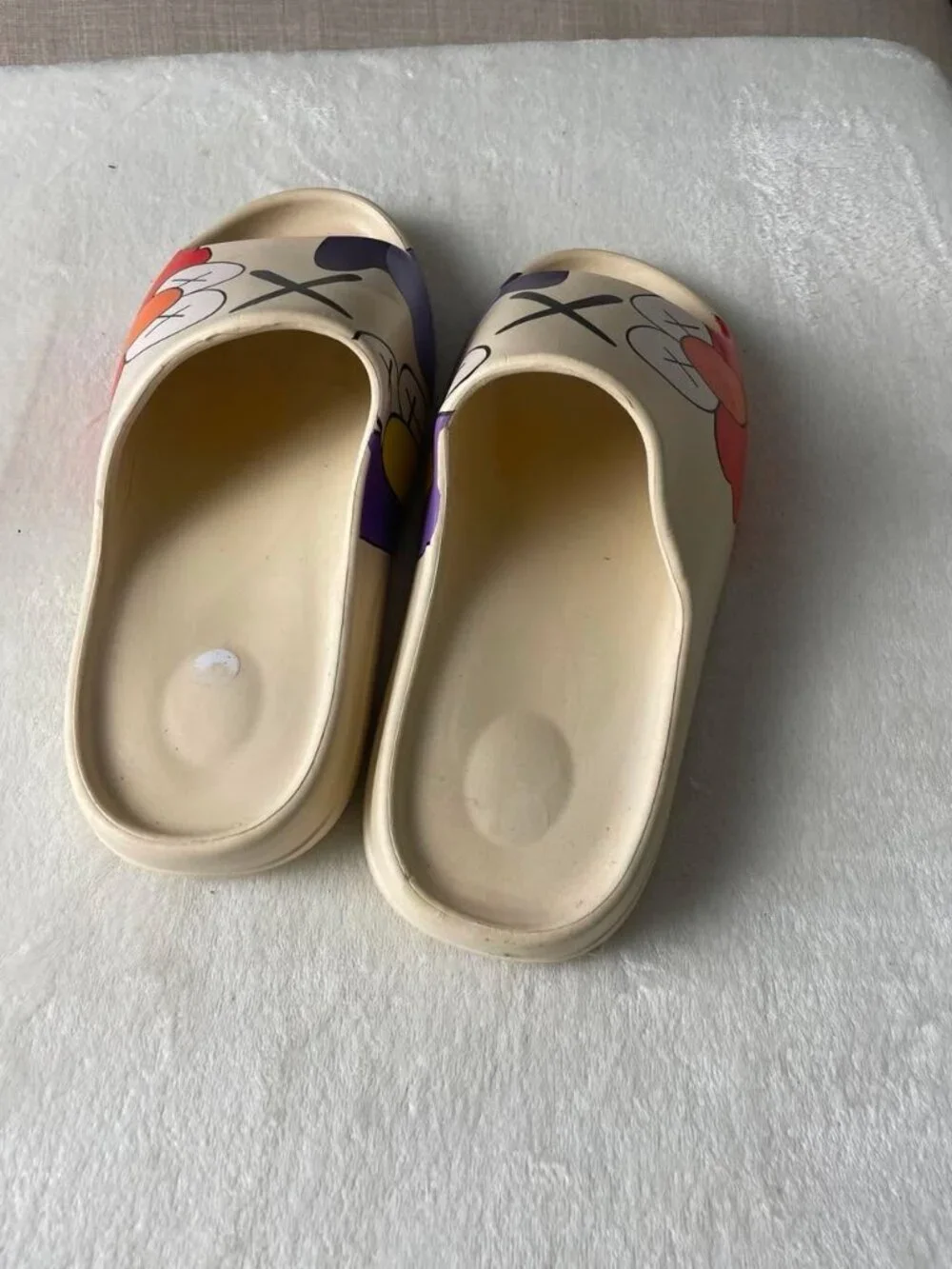 EUC Elmo KAWS Style Summer Slides size 42 Unisex?